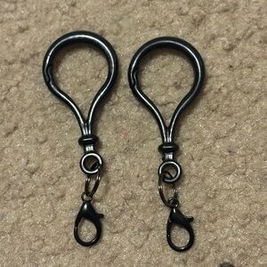 NWOT set of 2 black keychain attachments to make your own keychain